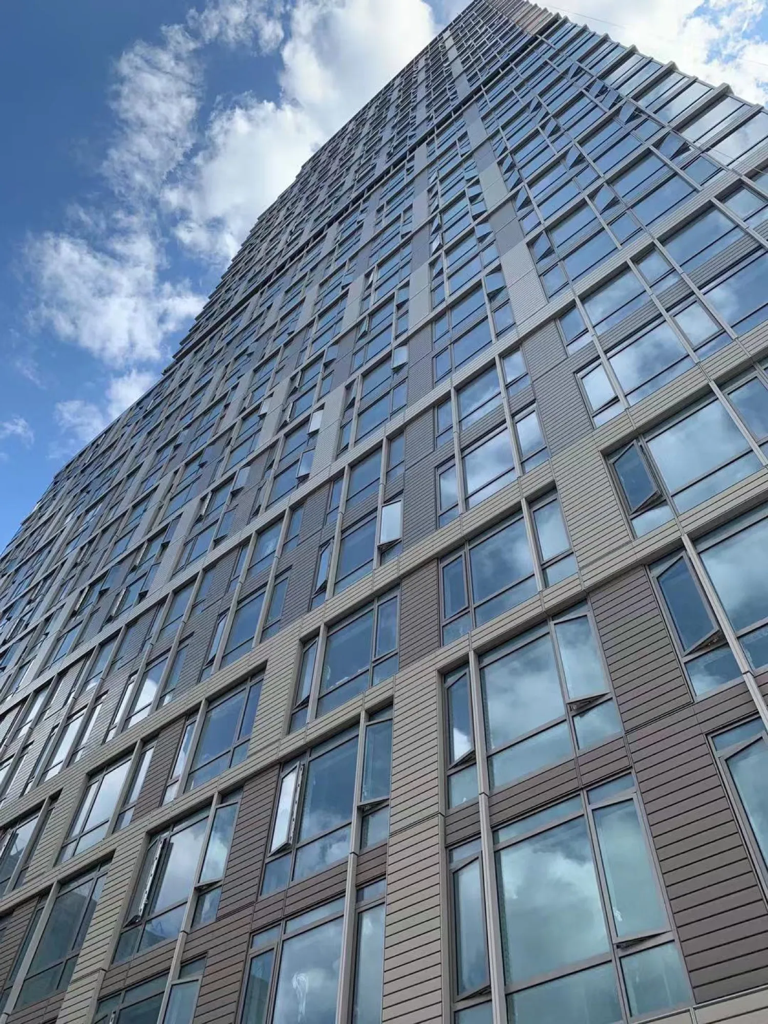 Park Shore (75 Park Lane & 2 Shore Drive)——施工进度