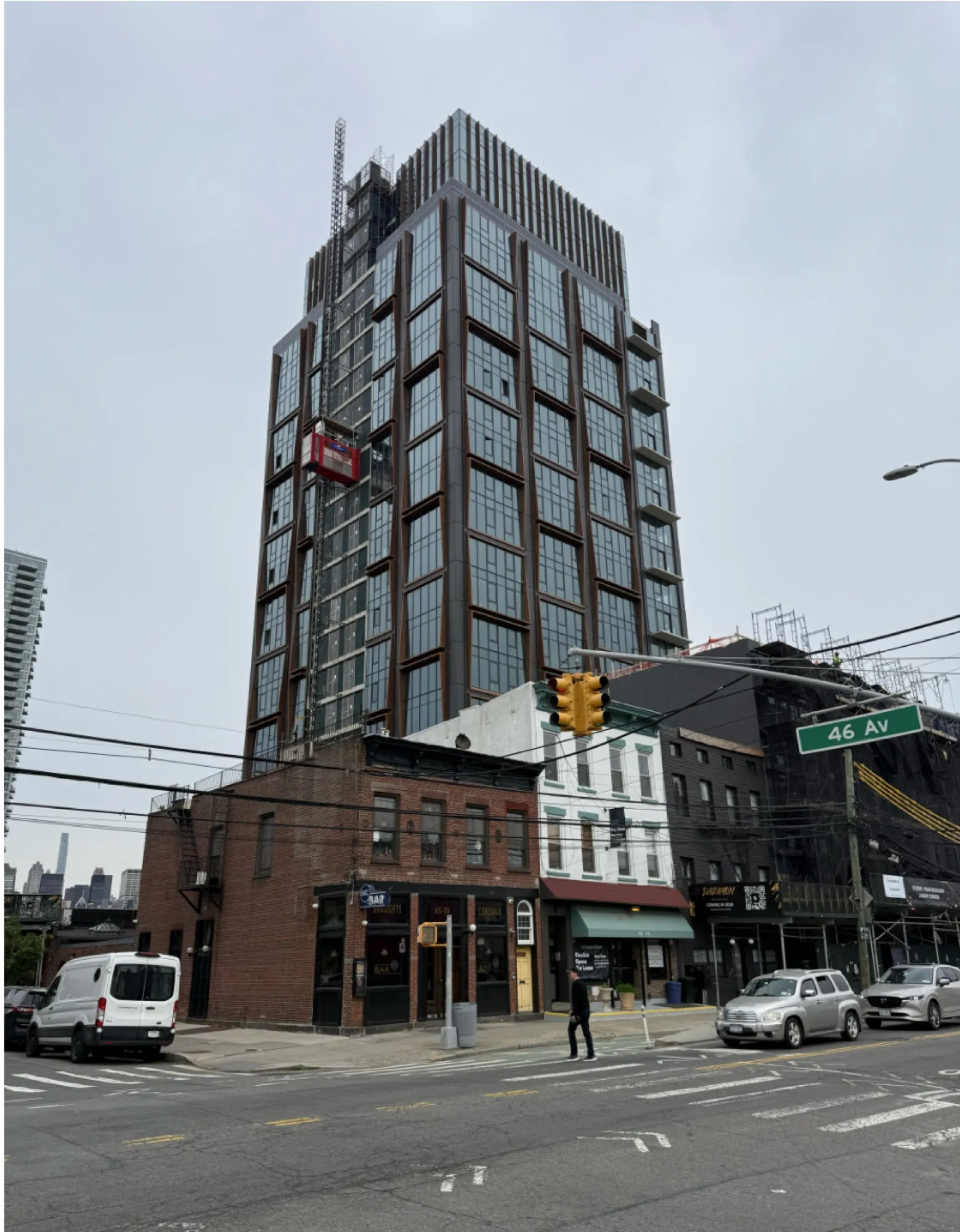 Group 18 Paragon 位于长岛市的外观施工进度