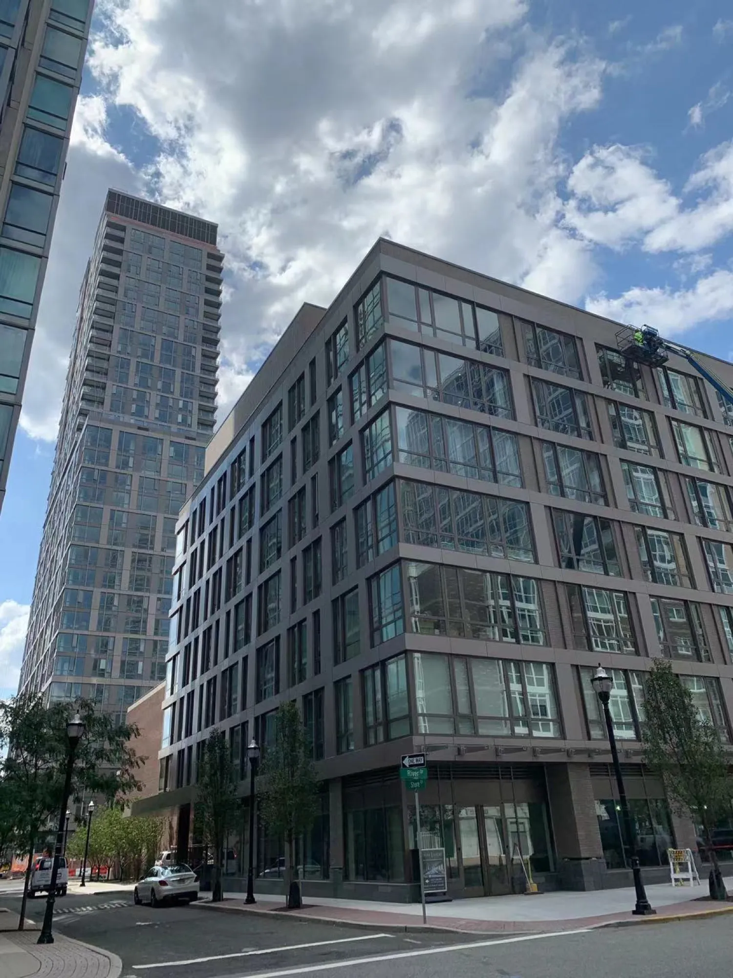 Park Shore (75 Park Lane & 2 Shore Drive)——施工进度