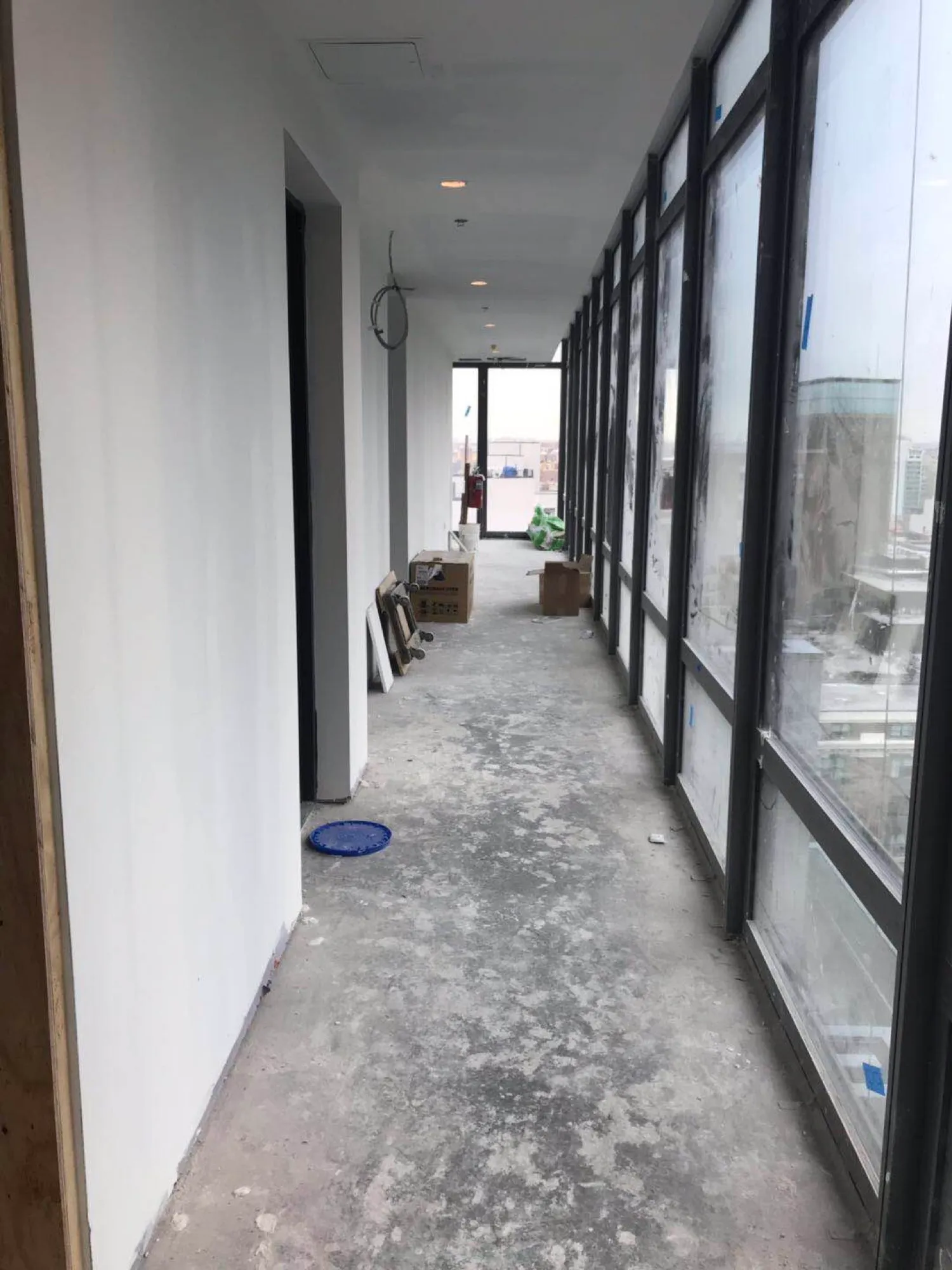 One LIC — construction progress
