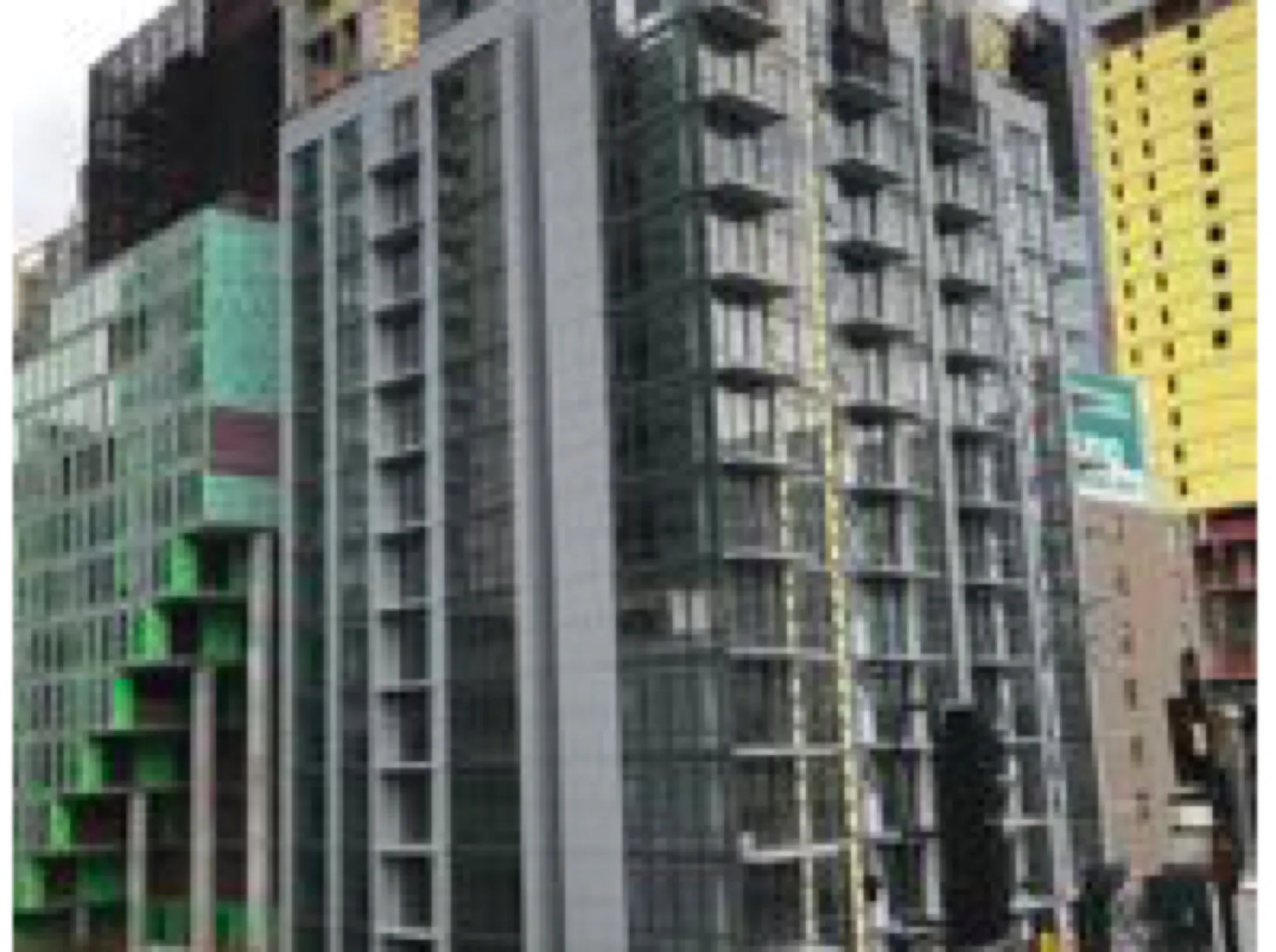 One LIC — construction progress