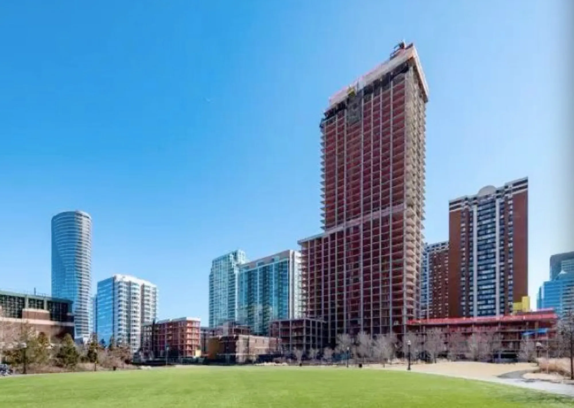 Park Shore (75 Park Lane & 2 Shore Drive)——施工进度