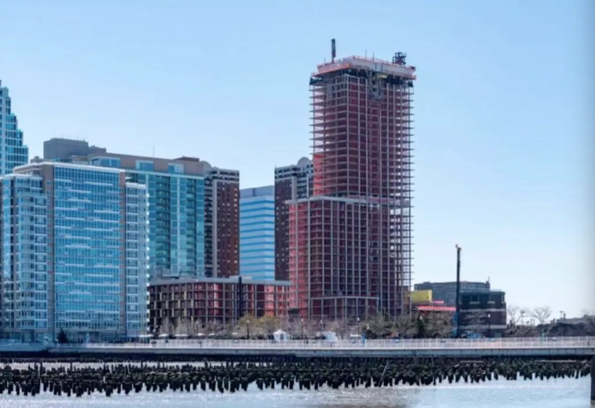 Park Shore (75 Park Lane & 2 Shore Drive)——施工进度