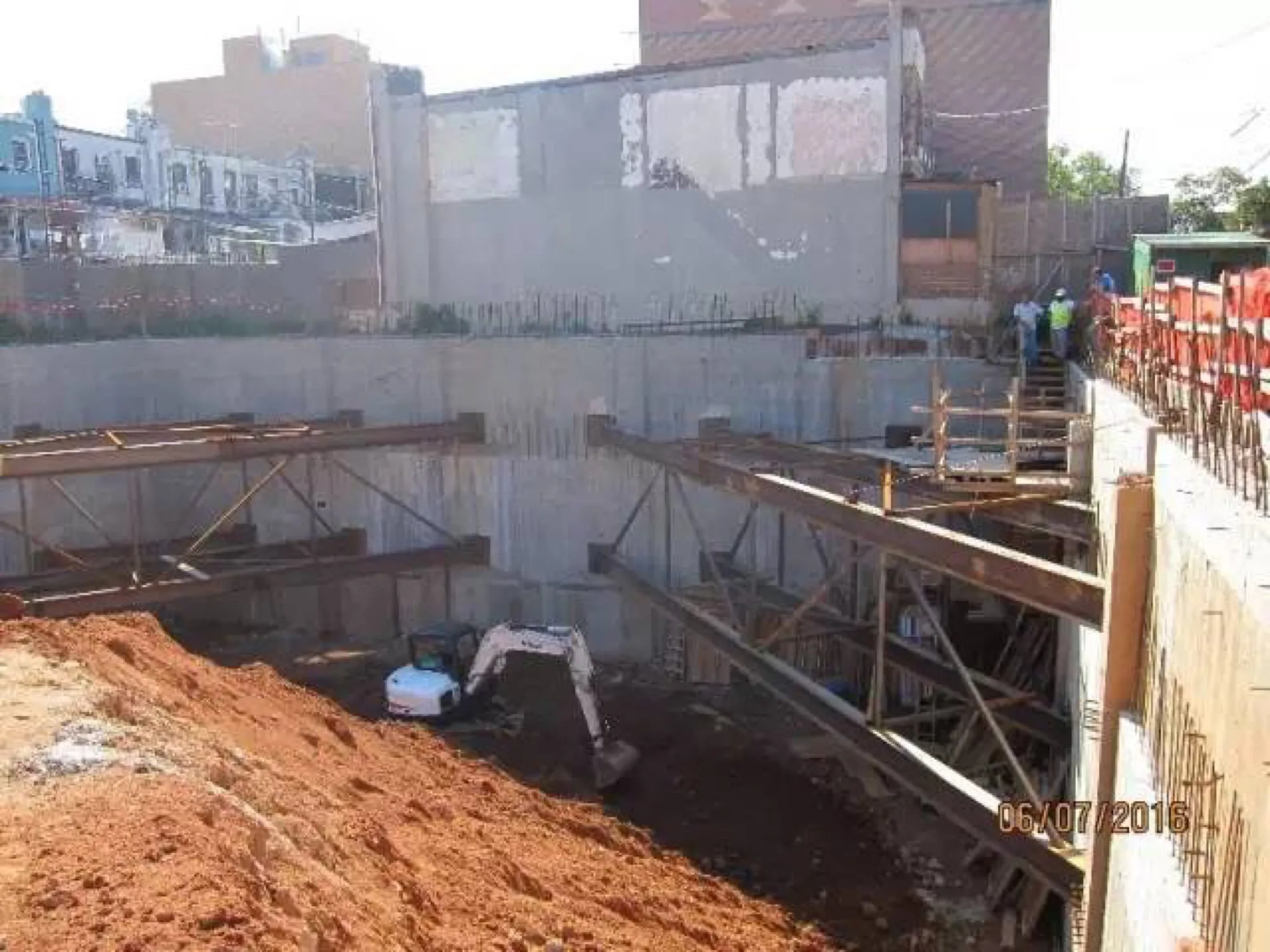 8th Ave — construction progress