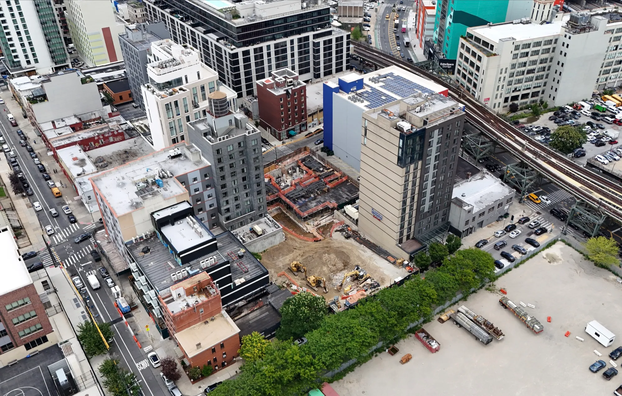 Dutch Kills Project — tiến độ xây dựng