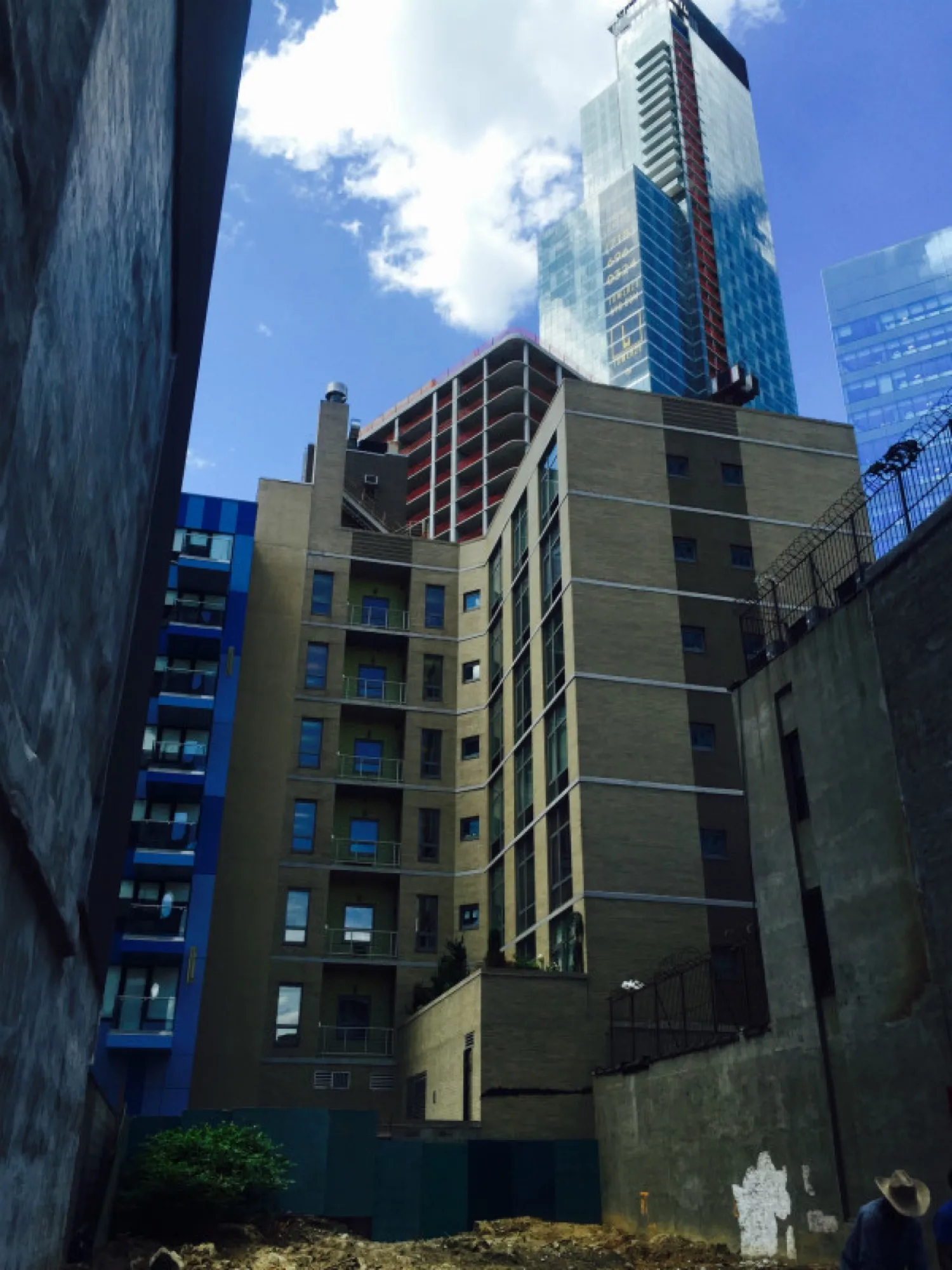 Broadway/Jackson — construction progress