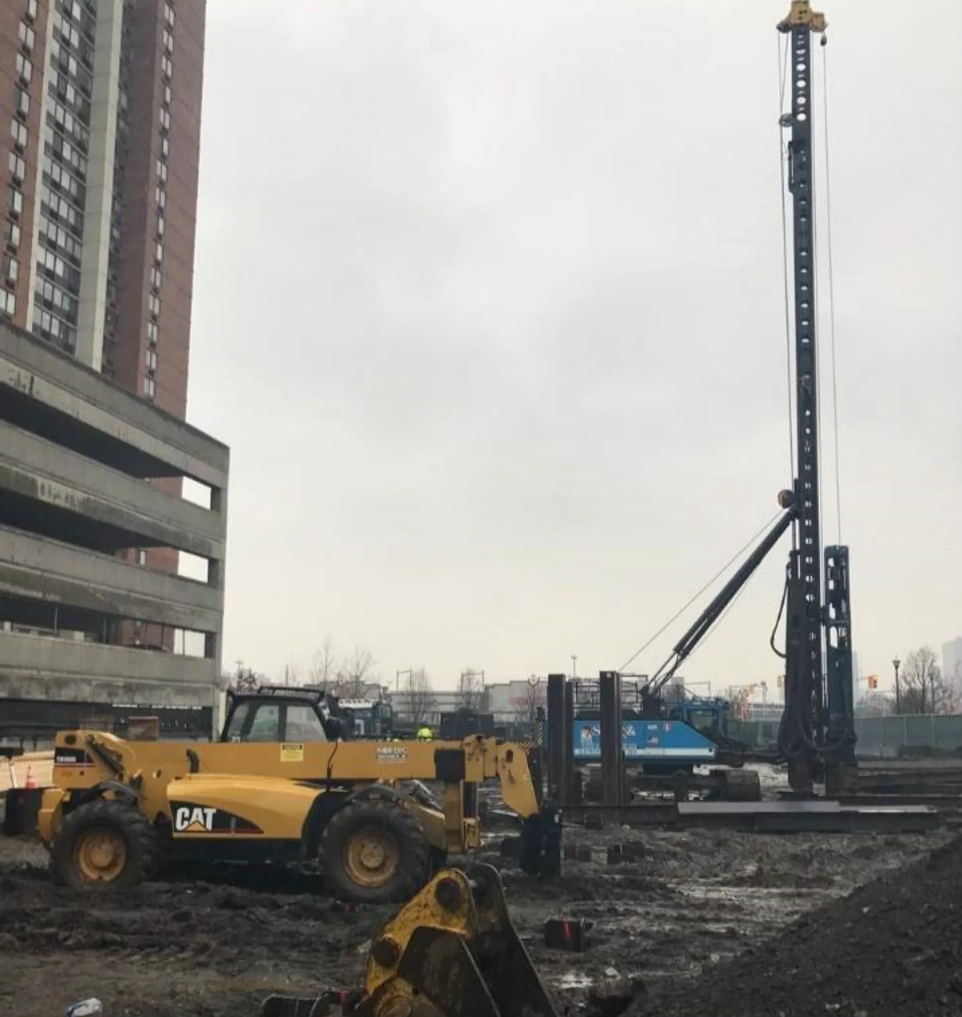 Park Shore (75 Park Lane & 2 Shore Drive)——施工进度