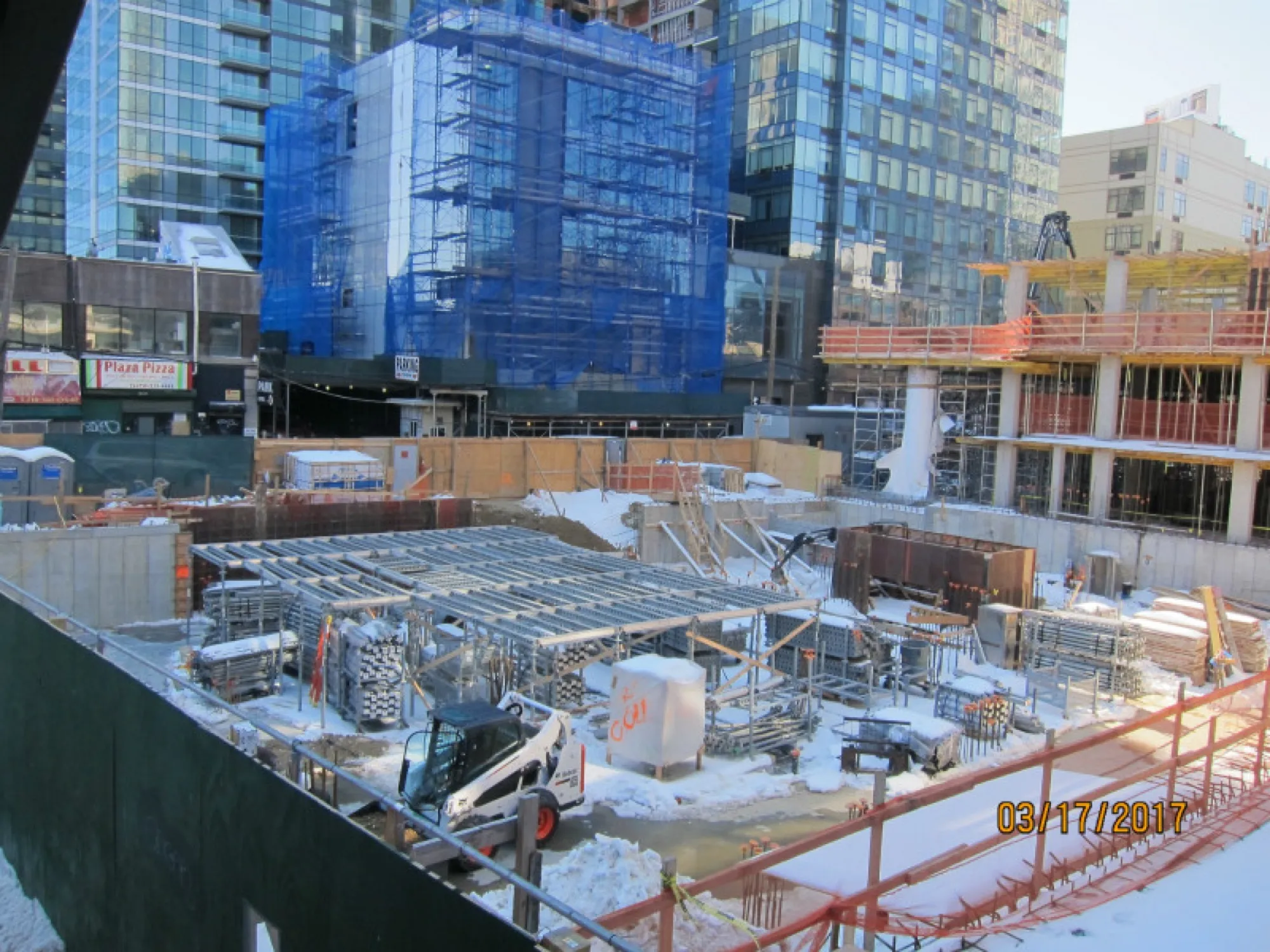 One LIC — construction progress