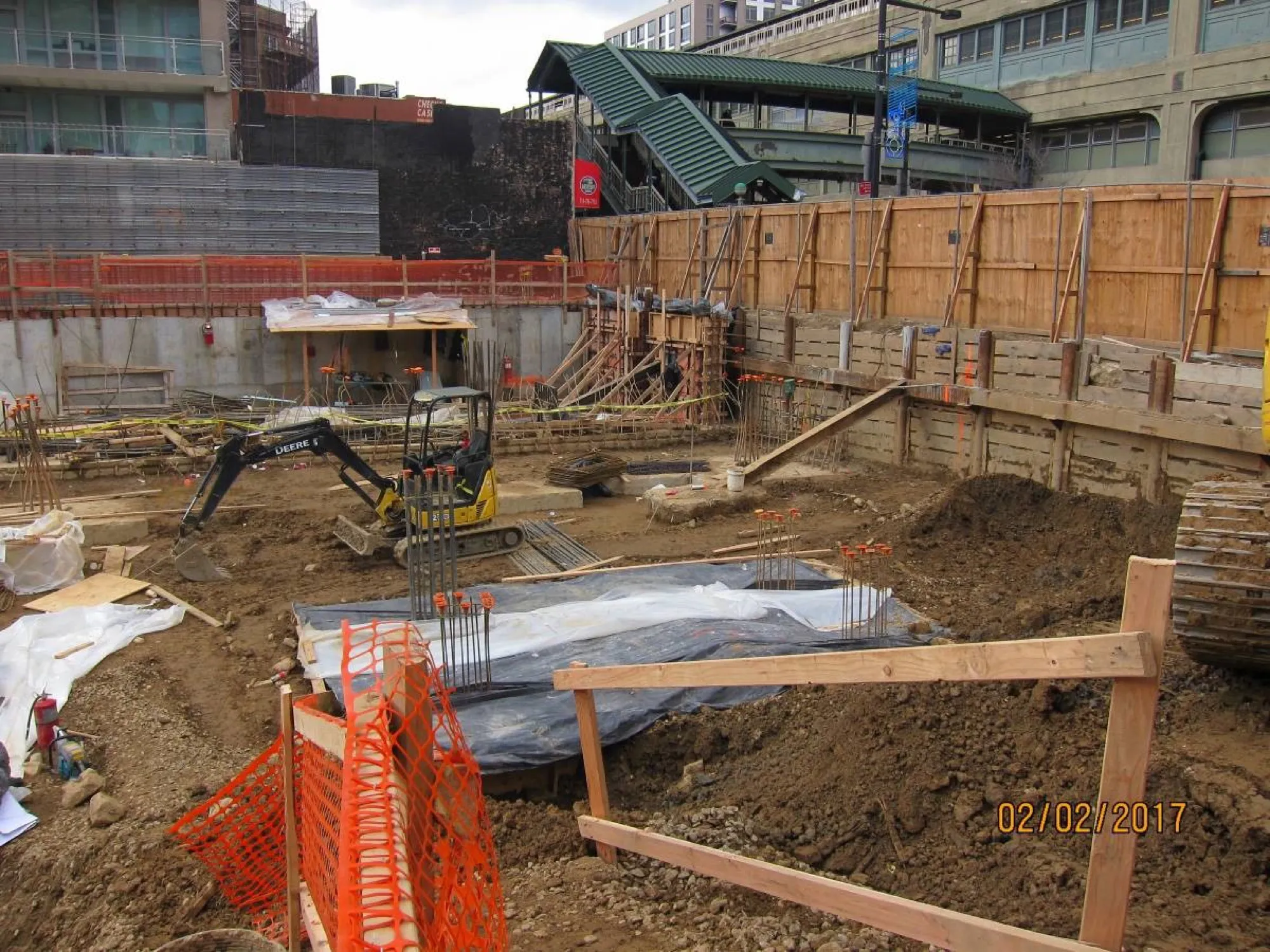 One LIC — construction progress