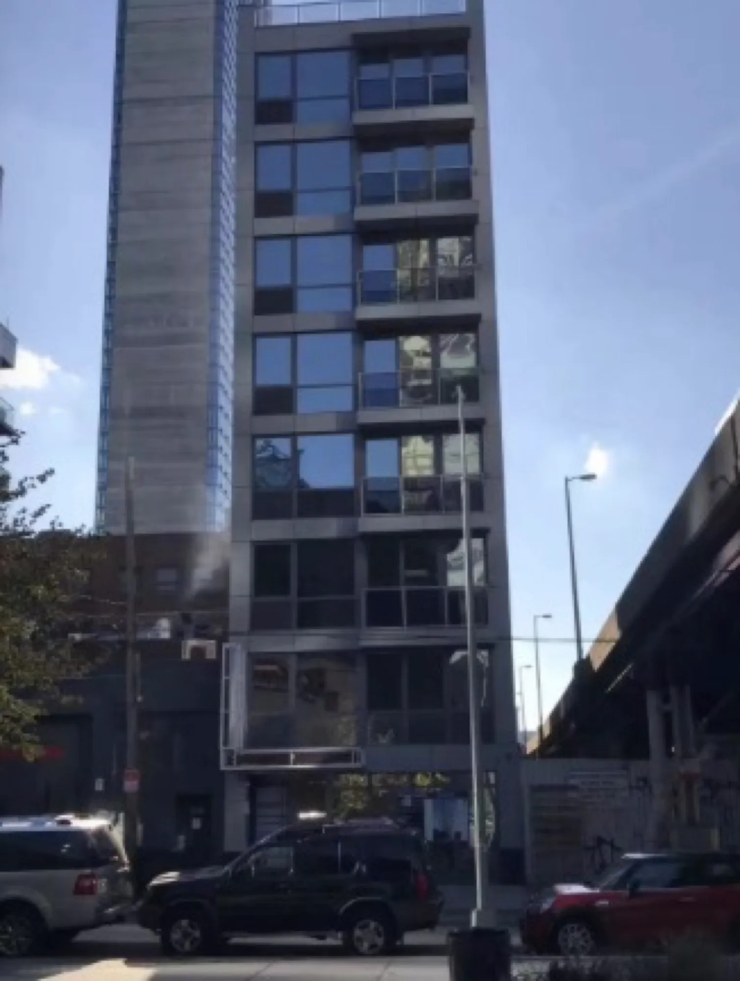 One LIC — construction progress